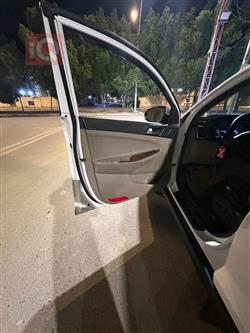 هیۆندای تۆکسۆن